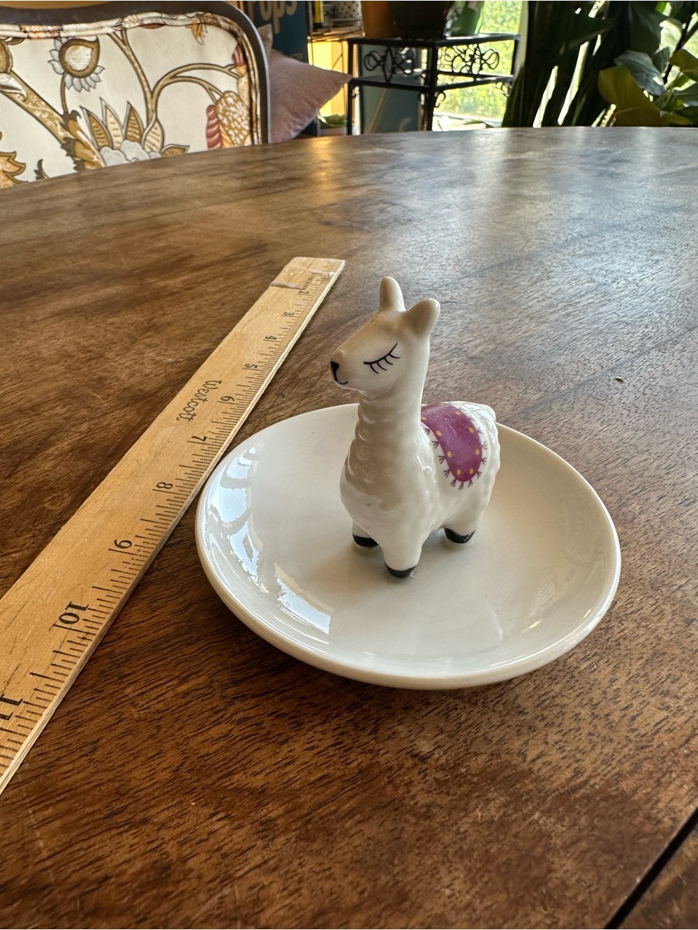 Ceramic Winking Llama Ring Dish with Pink Saddle - Picture 6 of 6